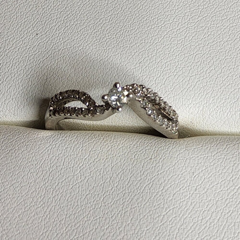 Diamond Sterling Silver size 6